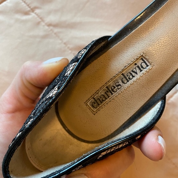 Charles David lace Pumps - cream and black - Picture 3 of 6